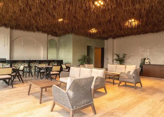 Stylish Tulum Retreat For 6, Near Everything